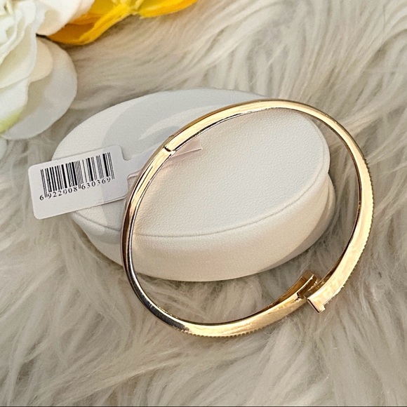Gold Bangle Bracelet with Micro Pave Diamonds NEW! - Picture 10 of 12
